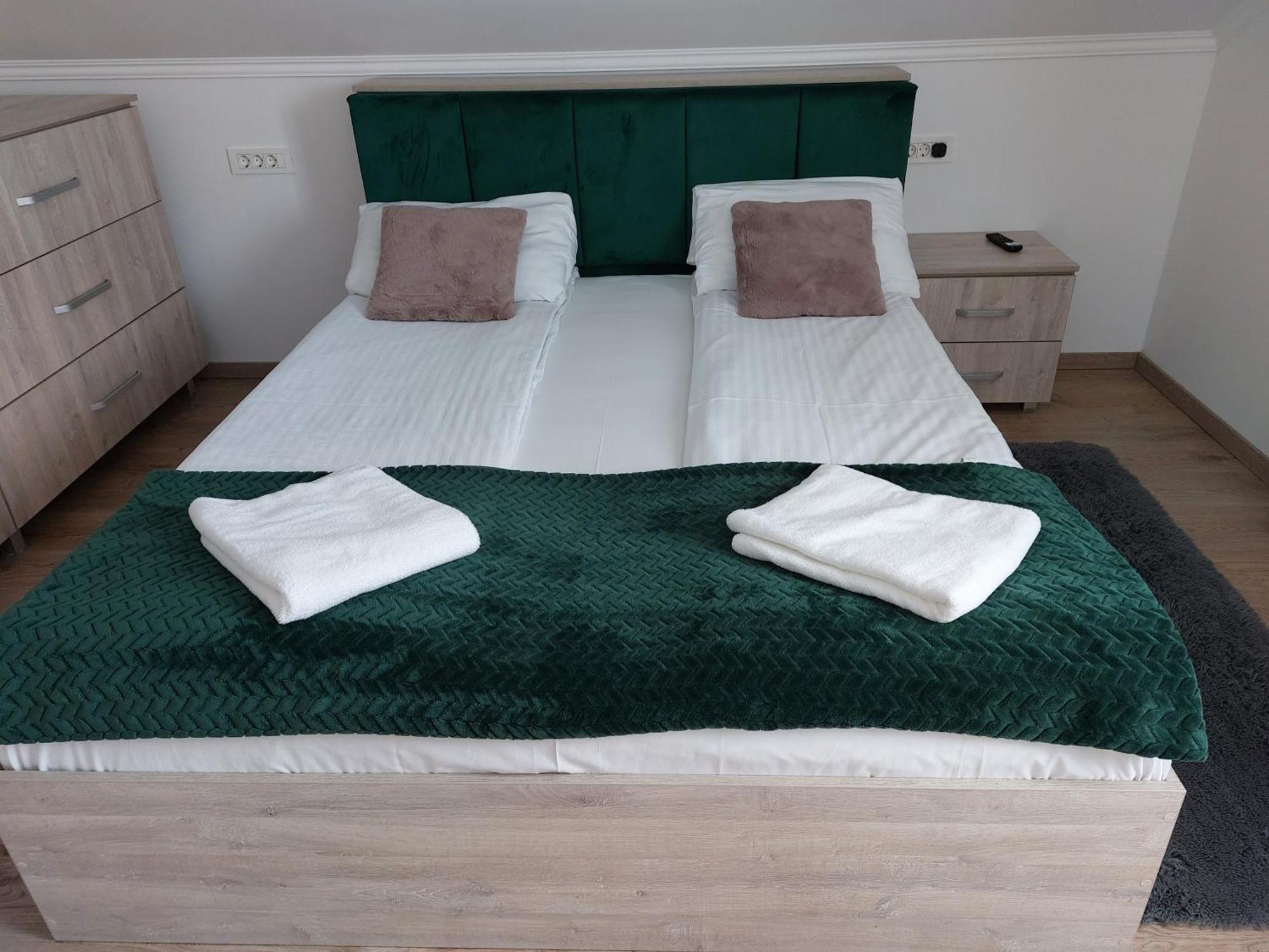 Casa Abiiani Otel Oradea Dış mekan fotoğraf