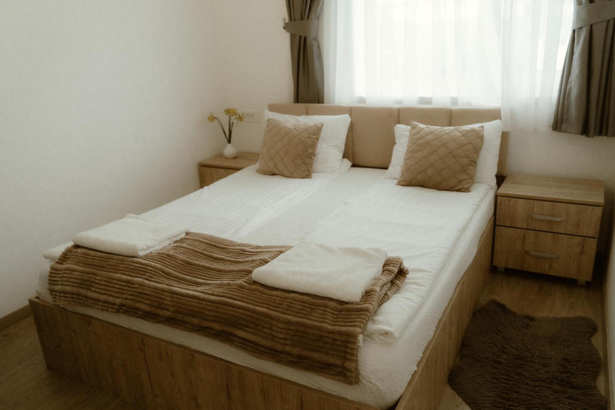 Casa Abiiani Otel Oradea Dış mekan fotoğraf
