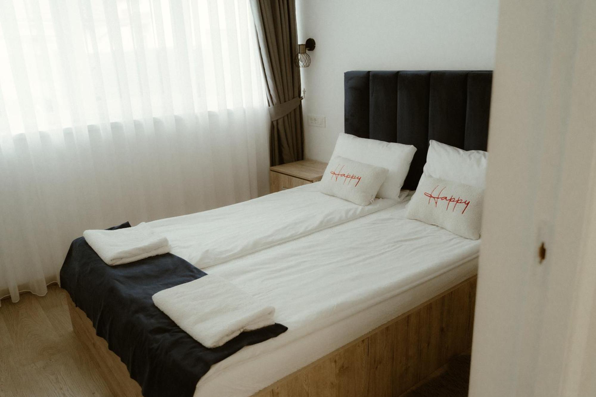 Casa Abiiani Otel Oradea Dış mekan fotoğraf